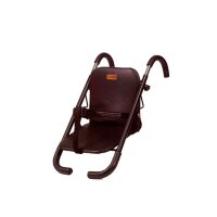 Tragbarer BabyTrold Booster-Sitz in Schwarz, aufgeklappt