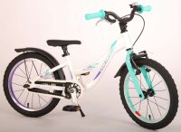 Reflektoren in den Pedalen und eine schöne Klingel für zusätzliche Sicherheit