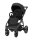 Kinderwagen in leicht schräger Frontansicht, sichtbar mit Sonnenverdeck, Sicherheitsbügel, Vier-Rad-Fahrgestell und geräumigem Unterkorb.