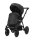 Kinderwagen in leicht schräger Frontansicht, sichtbar mit Sonnenverdeck, Sicherheitsbügel, Vier-Rad-Fahrgestell und geräumigem Unterkorb.