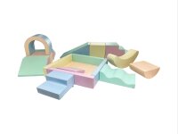 Bunte Schaumstoffspielzeuge in verschiedenen Formen...