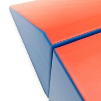 Bunte, gepolsterte Matten in Blau und Orange, rechteckige Form