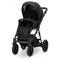 Kinderwagen in Seitenansicht, sichtbar mit Sonnenverdeck, Sicherheitsbügel, Vier-Rad-Fahrgestell und geräumigem Unterkorb.
