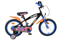 Schwarzes Kinderfahrrad mit orangefarbenen und blauen...