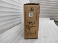 Braune Kartonverpackung mit Produktinformationen und grüner schwarzer Farbe