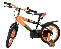 Kinderfahrrad in Schwarz und Orange mit Stützrädern und sportlichem Design