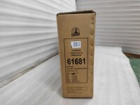 Braune Verpackung mit grüner Farbe, Produktinformationen auf der Seite sichtbar