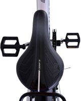 Extra lange Sattelstütze für mitwachsendes Fahrrad.
