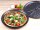 Pizza-Backblech von CHG mit Pizza serviert