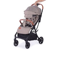 Kompakter Kinderwagen mit braunen Griffen und beigem Stoffbezug