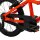Roter Fahrradrahmen mit schwarzem Kettenblatt und Pedalen