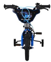Blaues Kinderfahrrad mit Stützrädern und verstellbaren Handgriffen