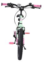 Fahrrad mit pinken Griffen und Pedalen, grünem Rahmen und grobem Reifen