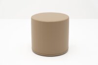 Runder Hocker in beige mit glatter Oberfläche und...