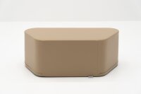 Beige, gepolsterter Couchtisch mit abgerundeten Kanten und glatter Oberfläche