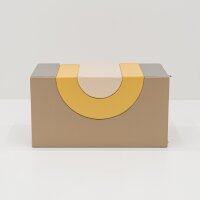 Kreative, geometrische Box in Beige, Gelb und Grau mit abgerundeten Formen