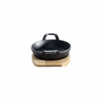 Leichte Gusseisen-Servierpfanne Ø 12 cm, schwarz, für alle Herdarten inkl. Induktion, mit Holzuntersetzer: ALLGRILL