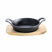 Mit einem Durchmesser von 18cm und einer Höhe von 4,5cm bietet die Pfanne ausreichend Platz für leckere Gerichte.
